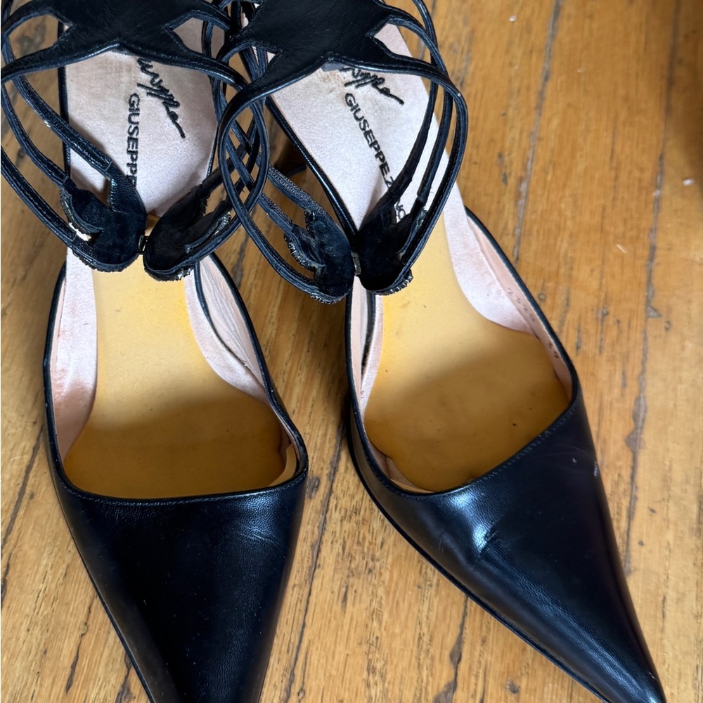 Giuseppe Zanotti Black Heels Elegant Design